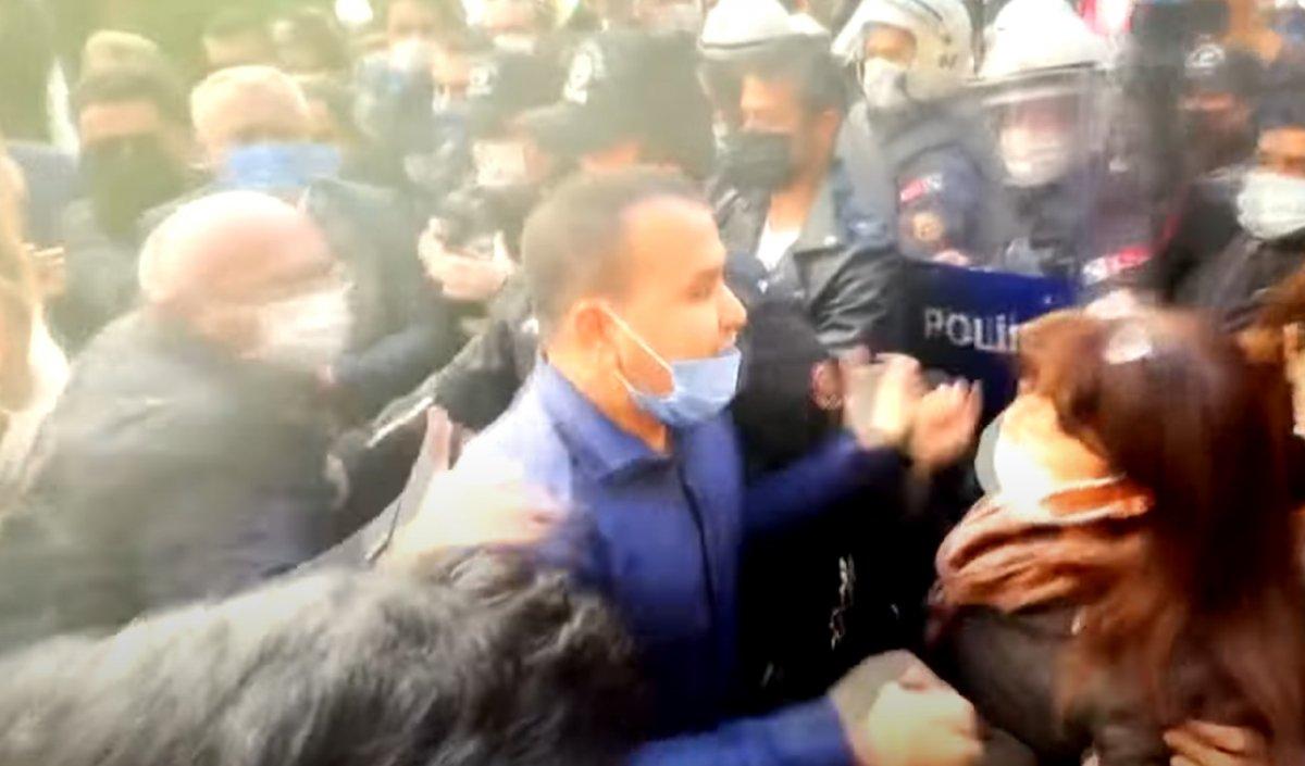 Tunceli'de izinsiz basın açıklaması yapmak isteyen HDP'liler polisle tartıştı