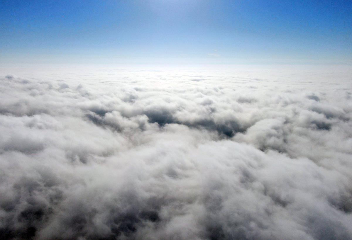 İstanbul'daki sis, gemi trafiğini durdurdu