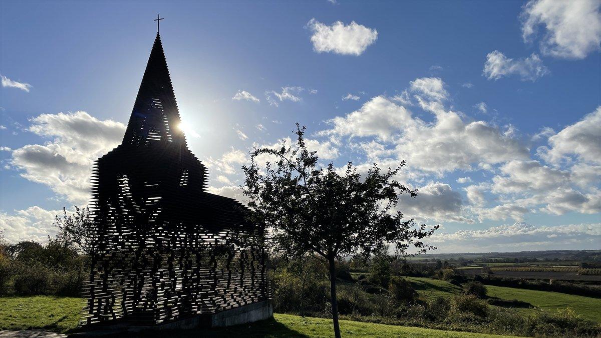 Belçika'nın 'Şeffaf' Looz kilisesi