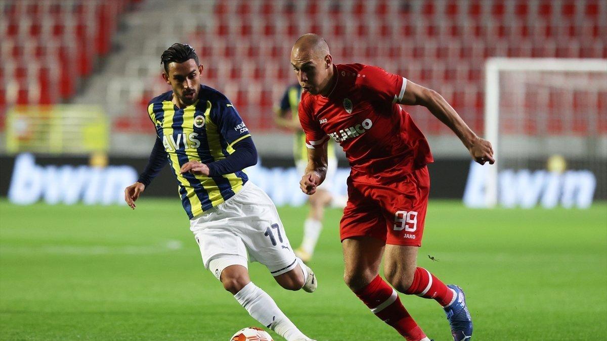 İrfan Can Kahveci iyi oyunuyla mest etti