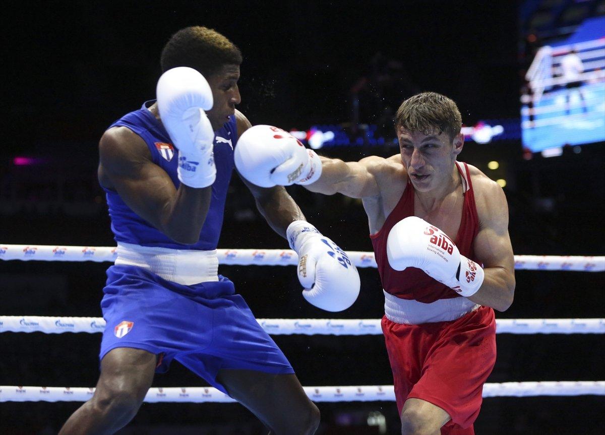 Kerem Özmen Dünya Boks Şampiyonası'nda ikinci oldu