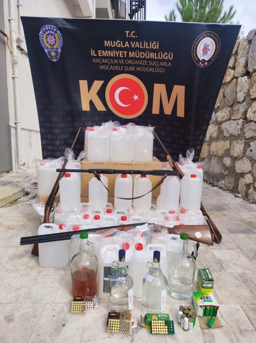 Ülke genelinde yapılan alkol operasyonunda, binlerce ürüne el konuldu