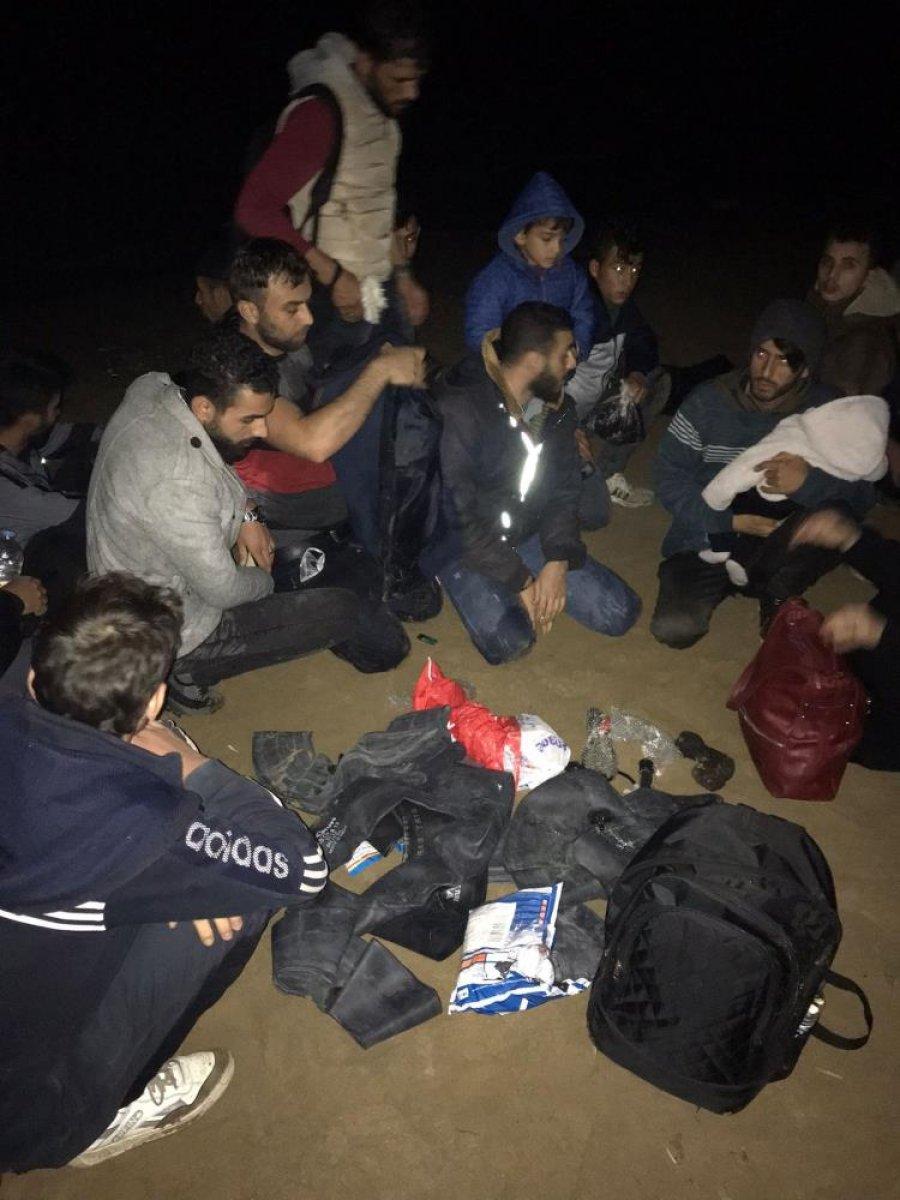 Antalya'da 29 düzensiz göçmen yakalandı