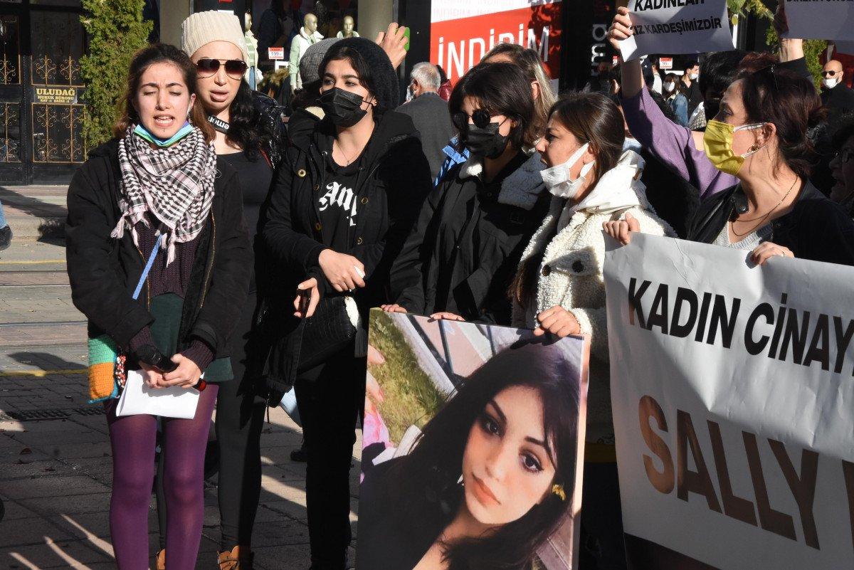 Eskişehir’de kayıp Iraklı genç kız için eylem