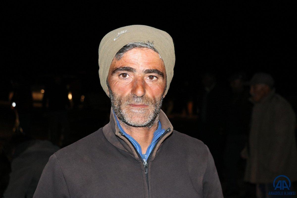 Kars'ta kamyonetin çarptığı 34 koyun telef oldu