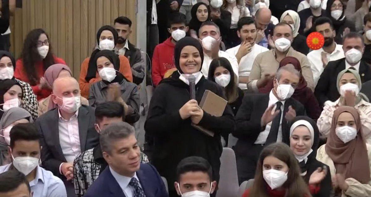 Batman'da genç kız öğrenci, Cumhurbaşkanı Erdoğan'a Kürtçe 'hoşgeldiniz' dedi