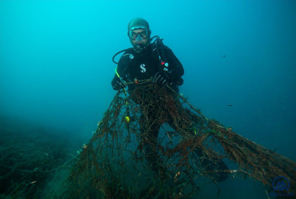 Hayalet ağlar denizleri tehdit ediyor