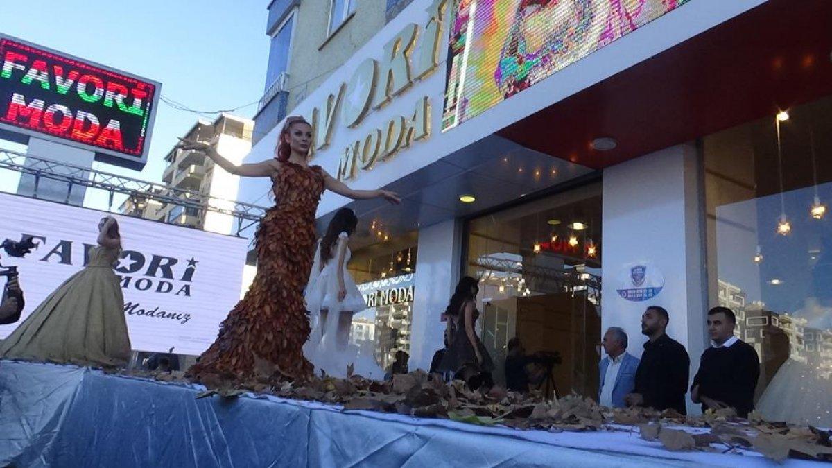 Diyarbakır'da sonbahar defilesi