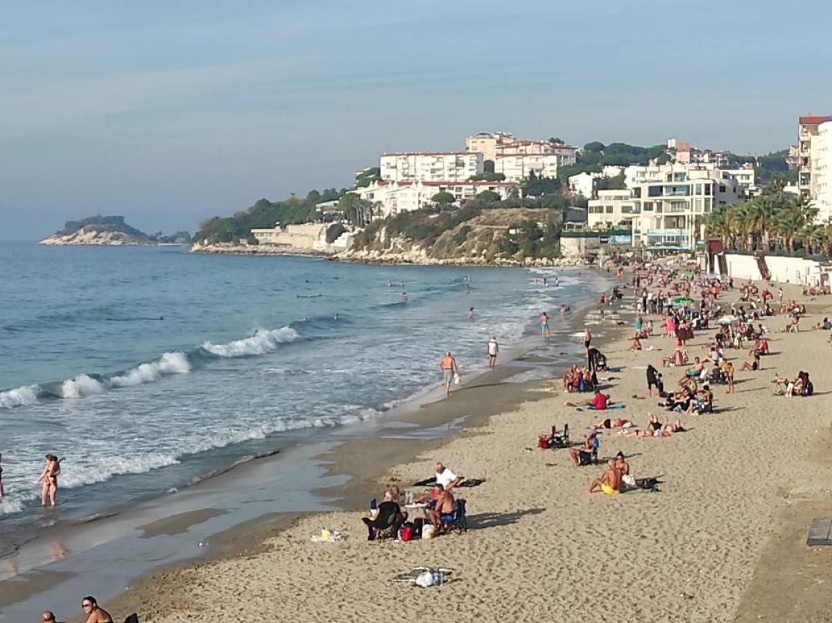 Kuşadası'nda yazdan kalma günler