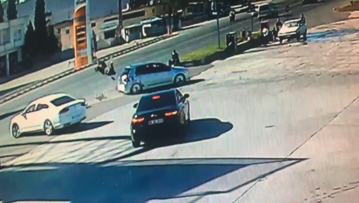 Şanlıurfa'da otomobil motosiklete çarptı