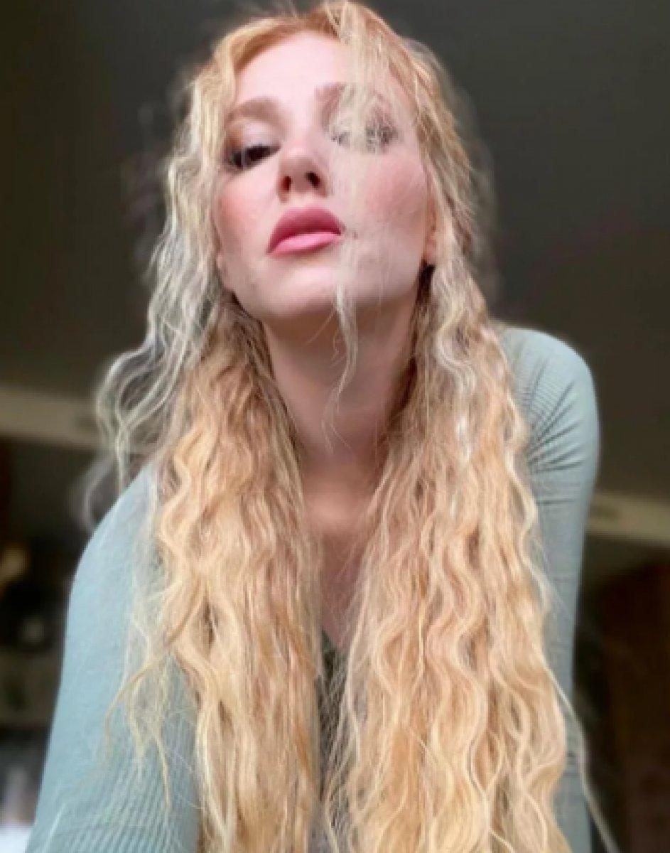 Elçin Sangu sarı saçlarına veda etti