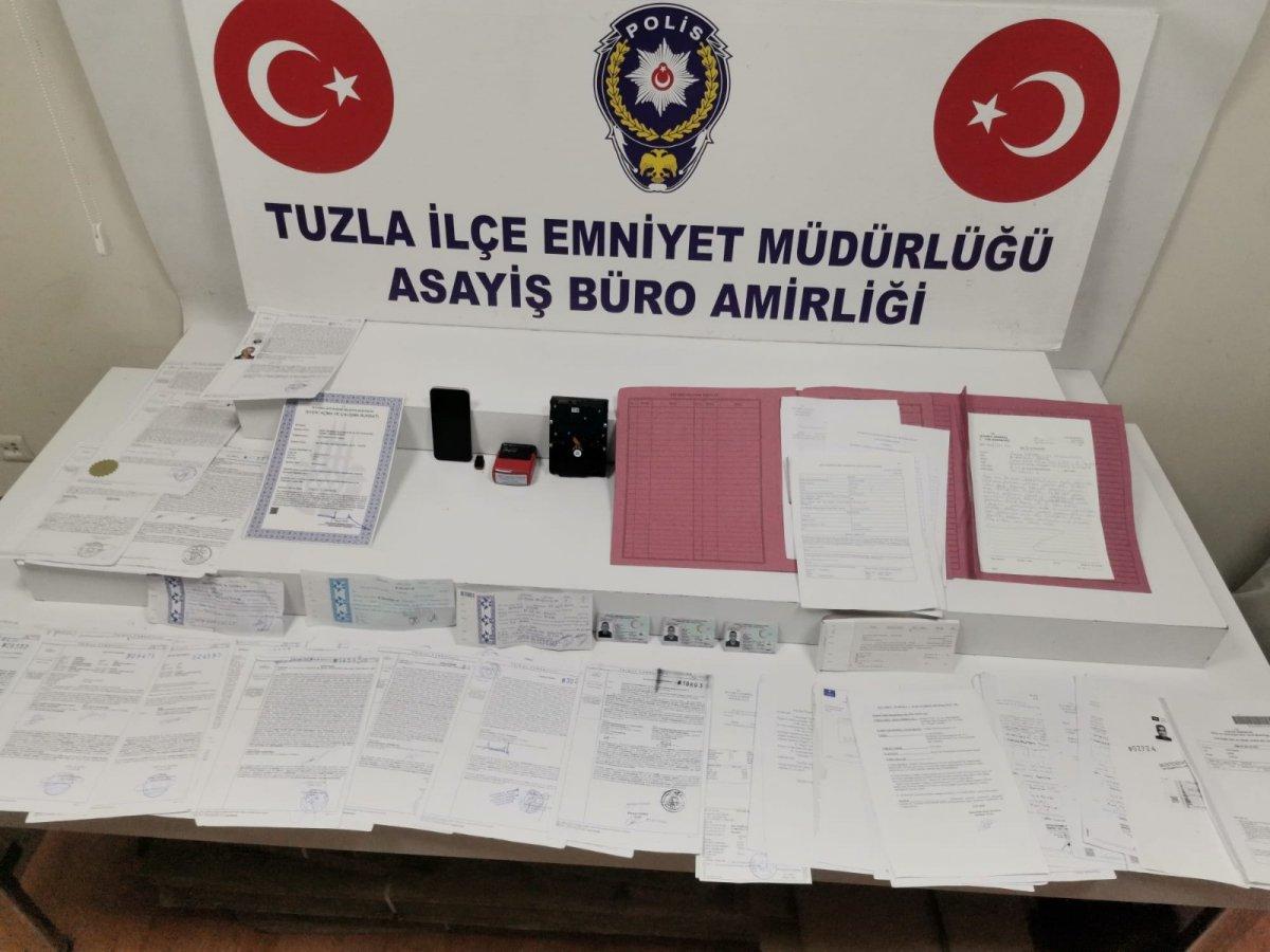 Tuzla'daki otoparktan sahte vekaletnameyle hacizli araç çalan kişi tutuklandı