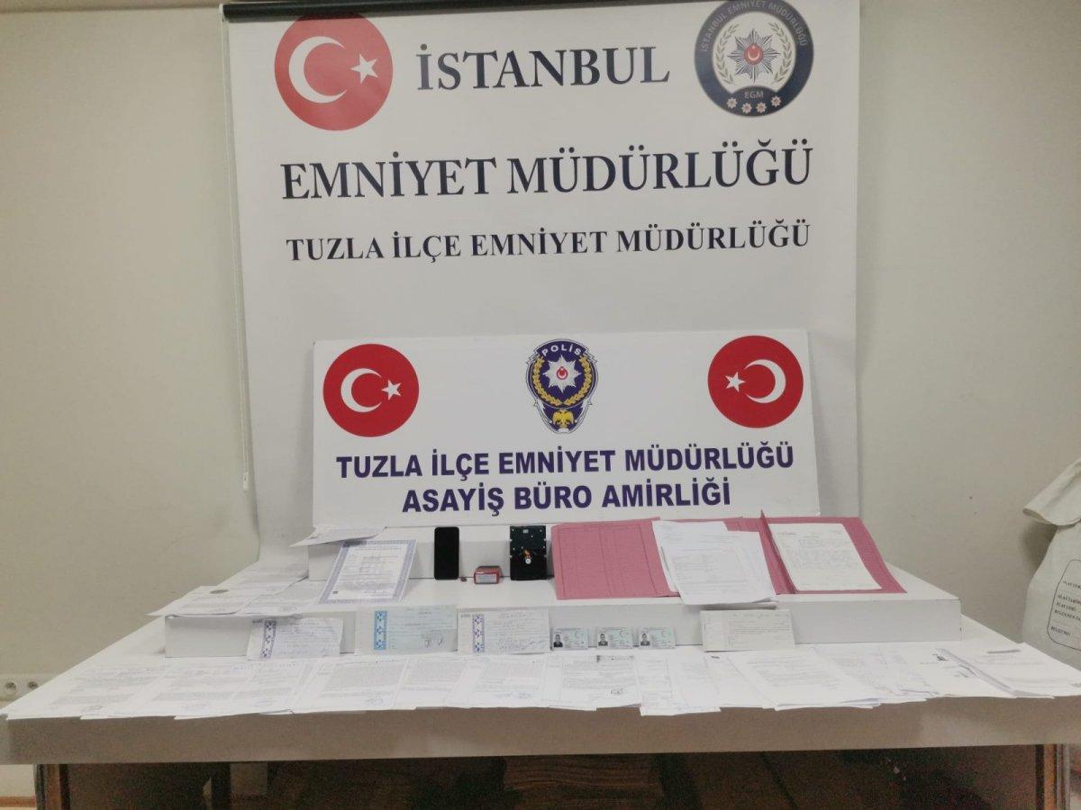 Tuzla'daki otoparktan sahte vekaletnameyle hacizli araç çalan kişi tutuklandı