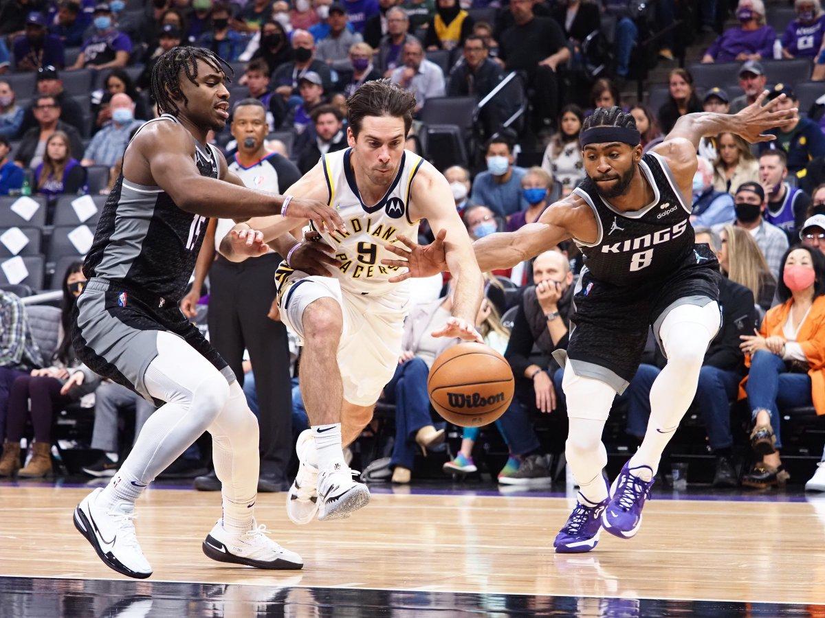 Indiana Pacers deplasmanda Sacramento Kings'i 91-94 yendi