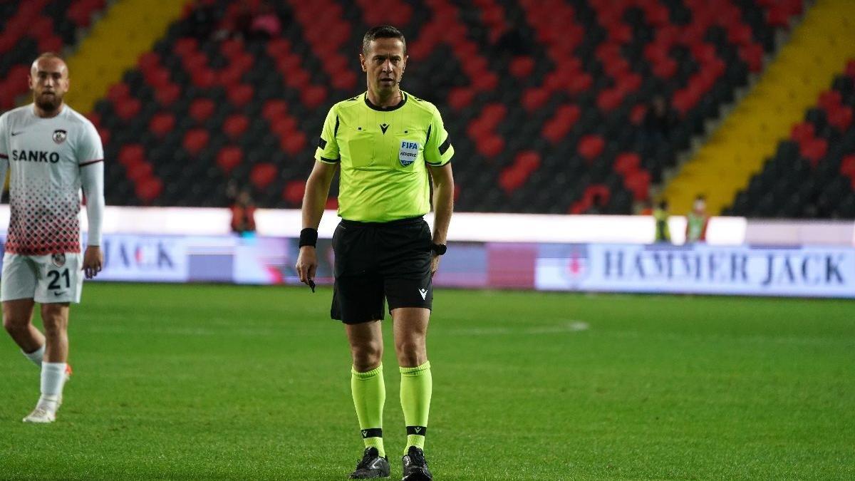 Halis Özkahya: Her maç öncesi, sonrası küfür işitmekten sıkıldım