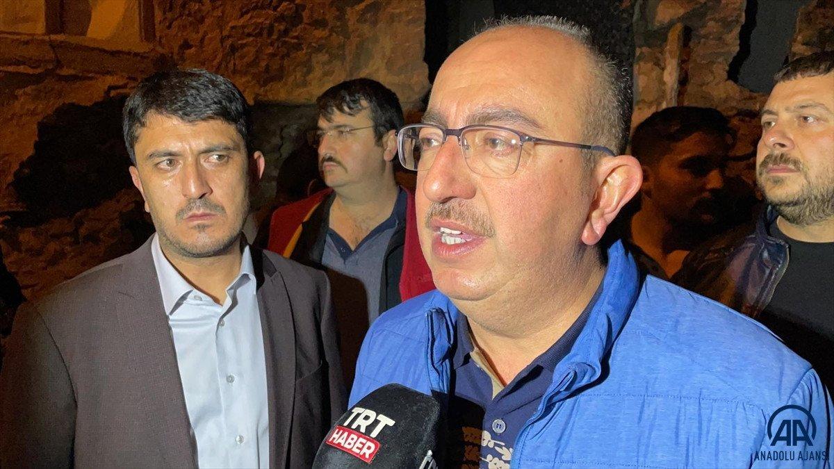 Konya'daki depremzede vatandaş: Ne halı ne kilim, hiçbir şeyim kalmamış