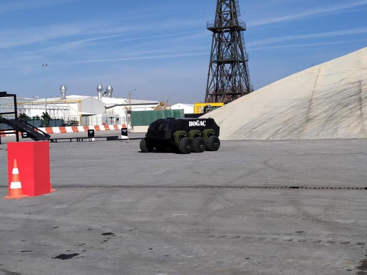 Ankara'da yerli ve milli insansız kara araçları sergilendi