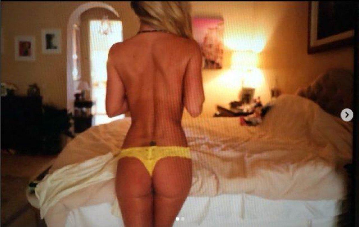 Britney Spears’tan yatak odası pozu