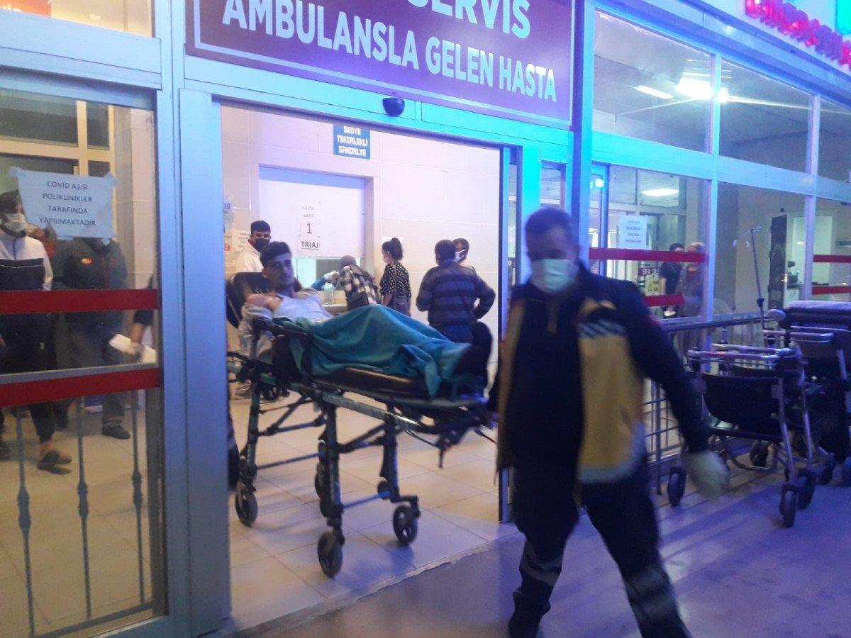 Adana'da tartıştığı kişiyi sokak ortasında bıçakladı