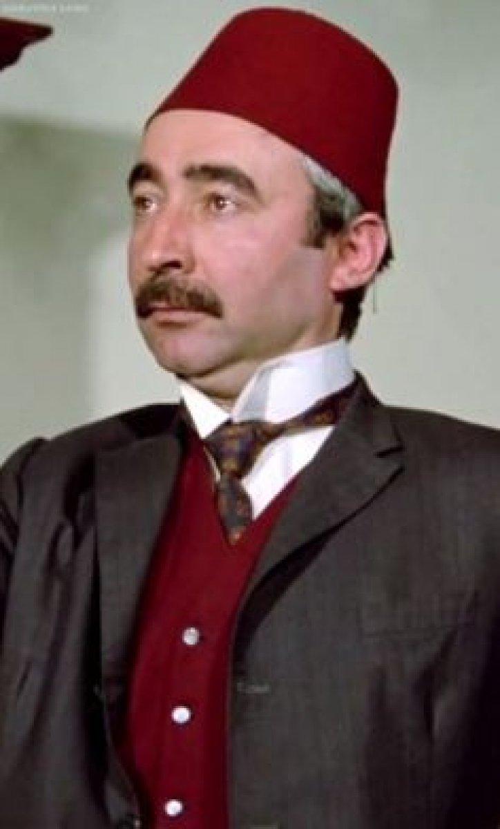 Şener Şen: Meydanı gençlere bırakmam gerektiğine inanıyorum