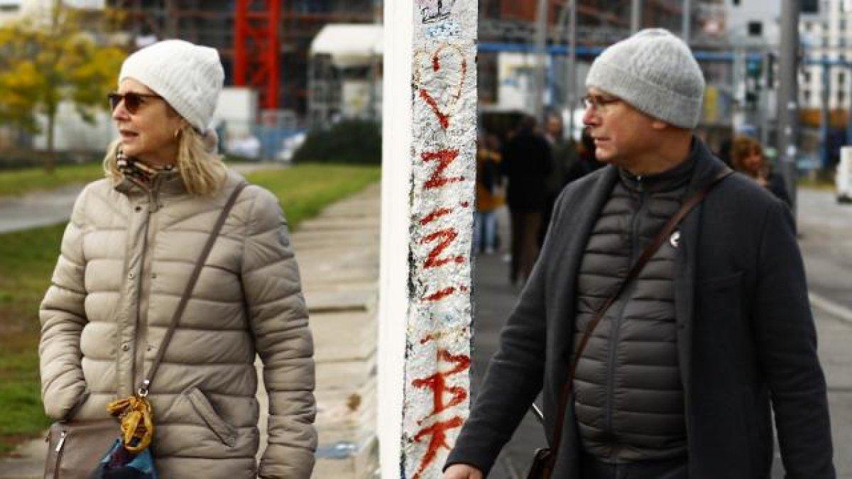 Berlin Duvarı'nın yıkılışının 32. yılı: Doğu Almanya halen Batı'dan geride