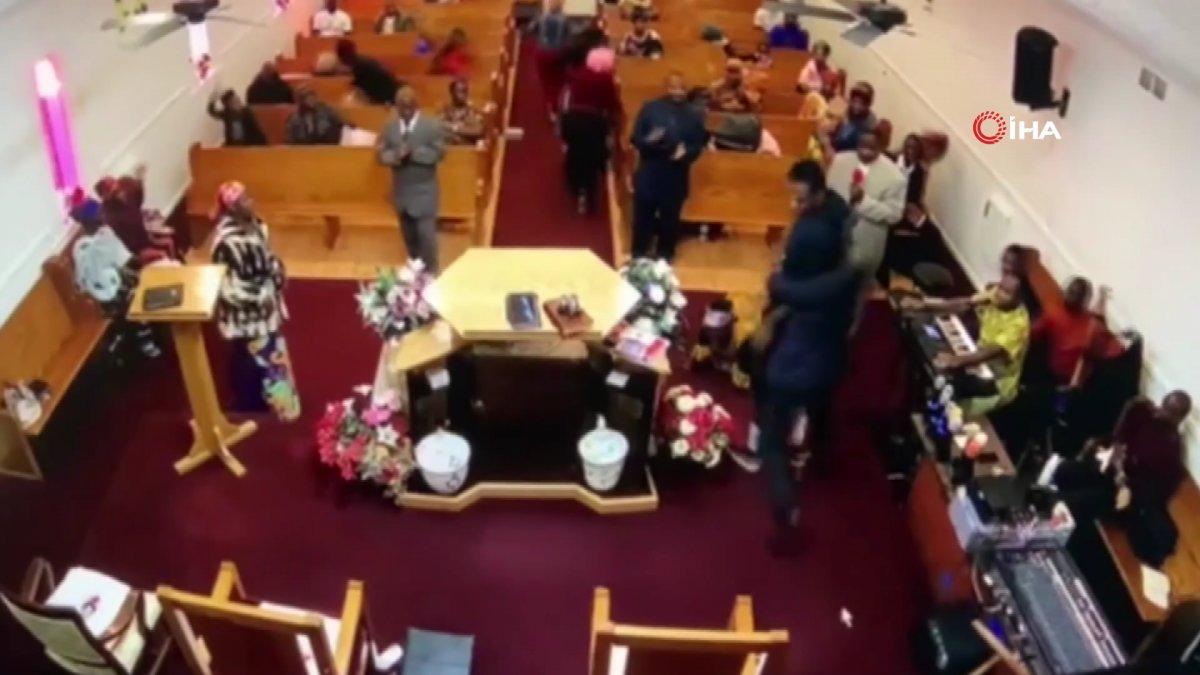 ABD'de vatandaşlar silahlı saldırıyı önledi