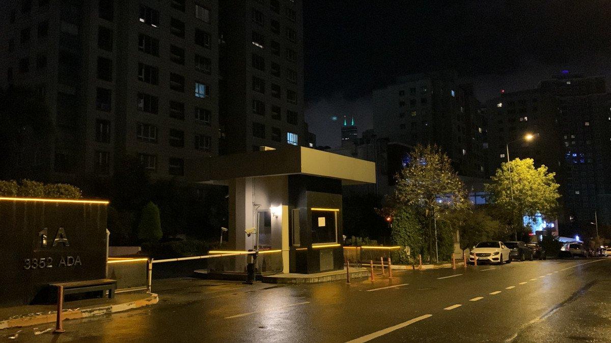 Ataşehir'de samuray kılıçla saldırıya uğrayan kadın yaşamını kaybetti