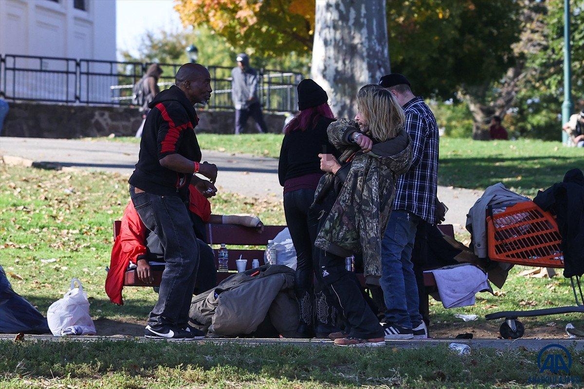 ABD'nin öteki yüzü: Uyuşturucu bağımlıları ve evsizler