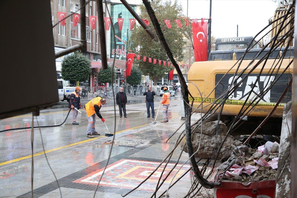 Malatya’da çöken binadaki hasar gün ağarınca ortaya çıktı