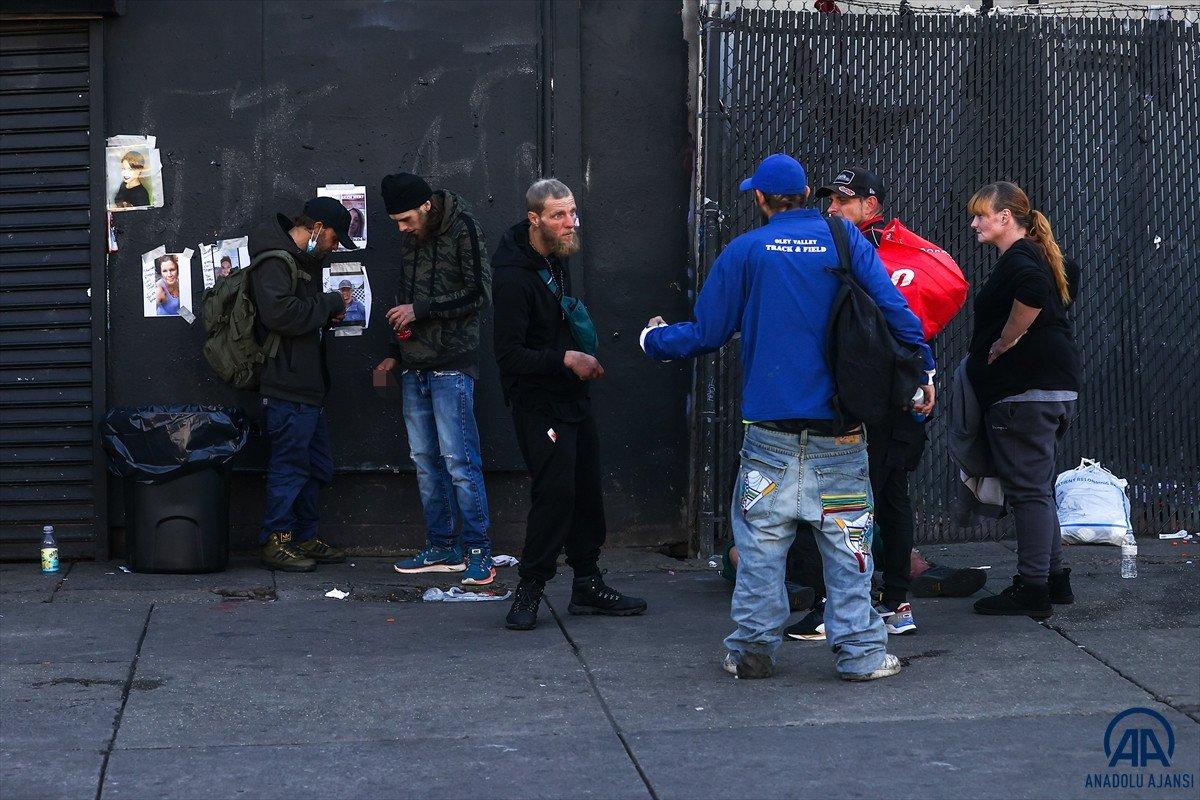 ABD'nin öteki yüzü: Uyuşturucu bağımlıları ve evsizler