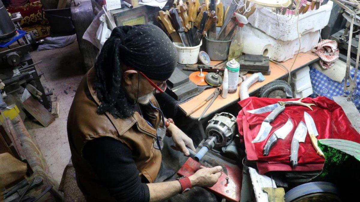 Guinness’e aday olan Sivaslı bıçak ustasının gözleri bozuldu