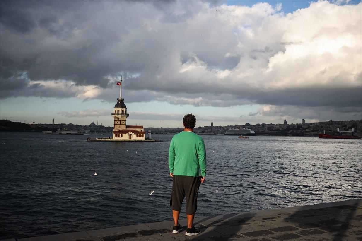 Türkiye'de saat 9'u 5 geçe hayat 2 dakikalığına durdu