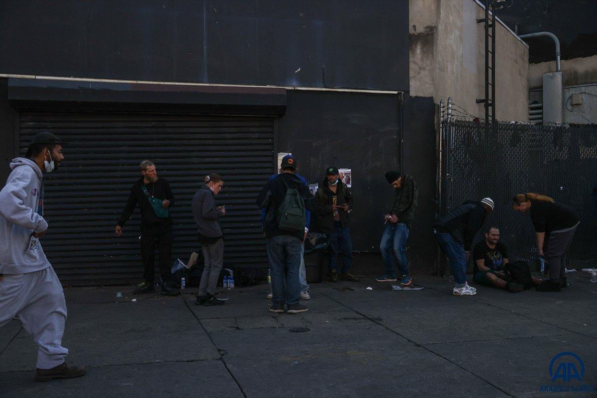 ABD'nin öteki yüzü: Uyuşturucu bağımlıları ve evsizler