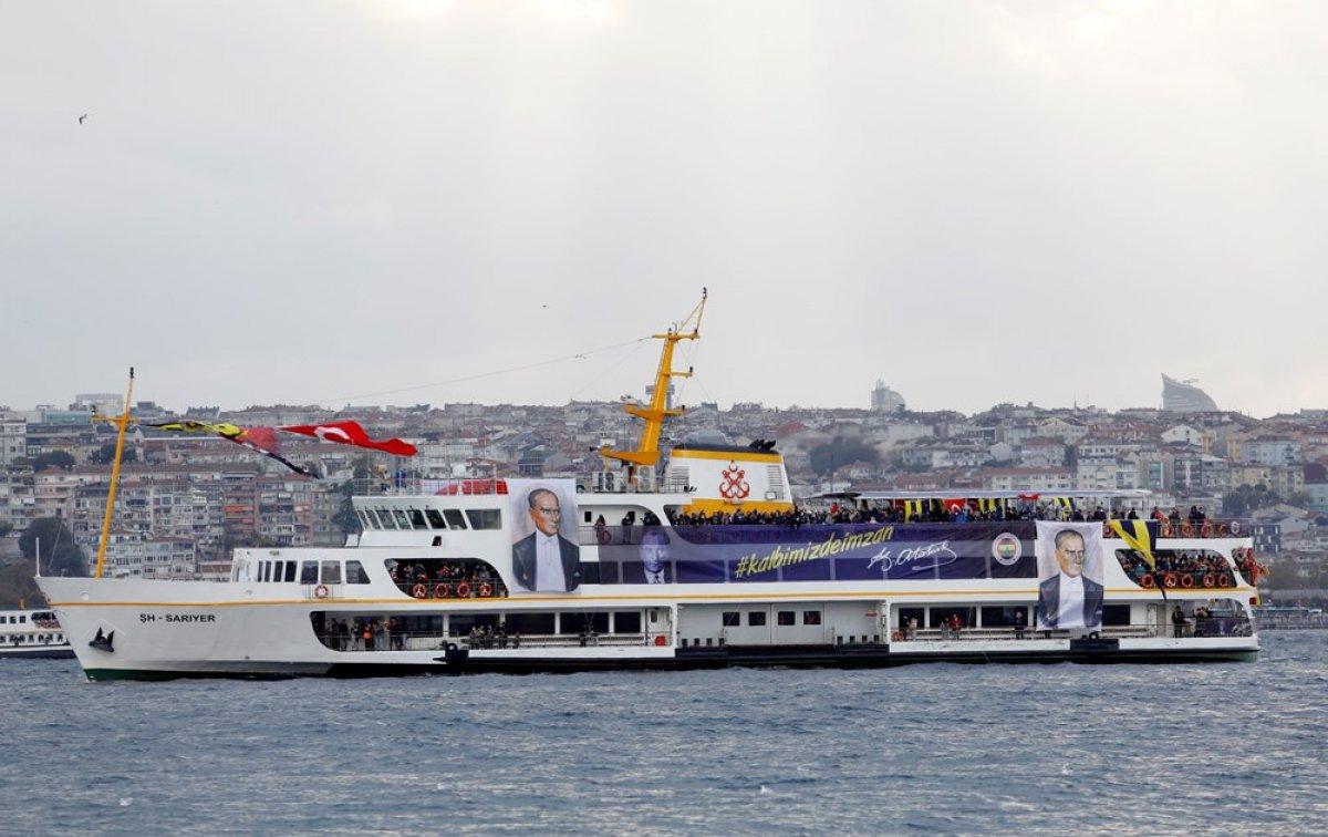 Fenerbahçe, Atatürk'ü Dolmabahçe açıklarında andı