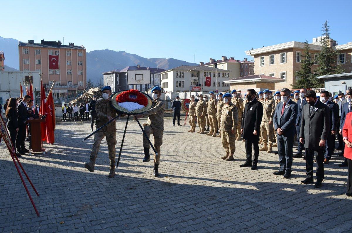 Şırnaklı öğrencilerin 10 Kasım töreni
