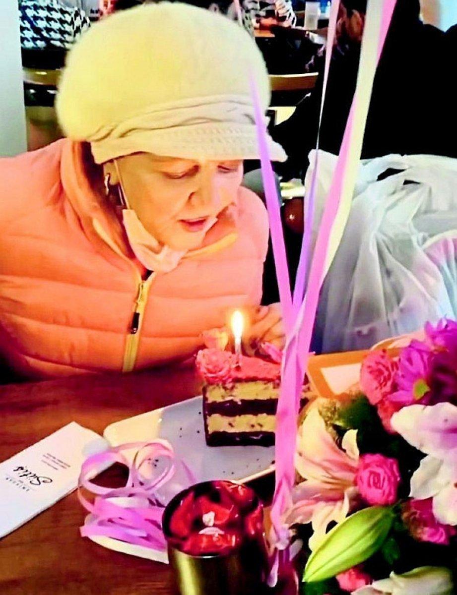 Gülden Karaböcek'ten 68. yaş pozu