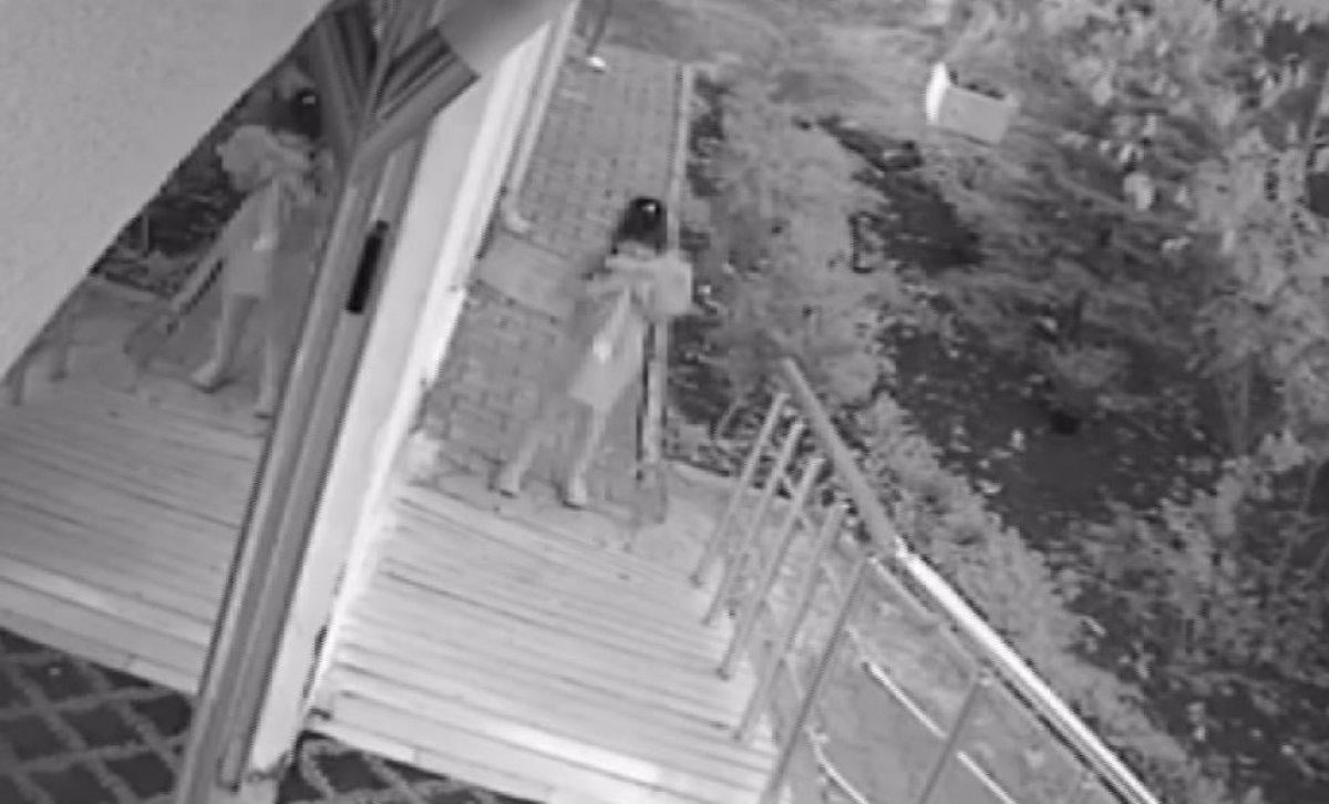 Gaziantep’te küçük kızın Türk bayrağı sevgisi