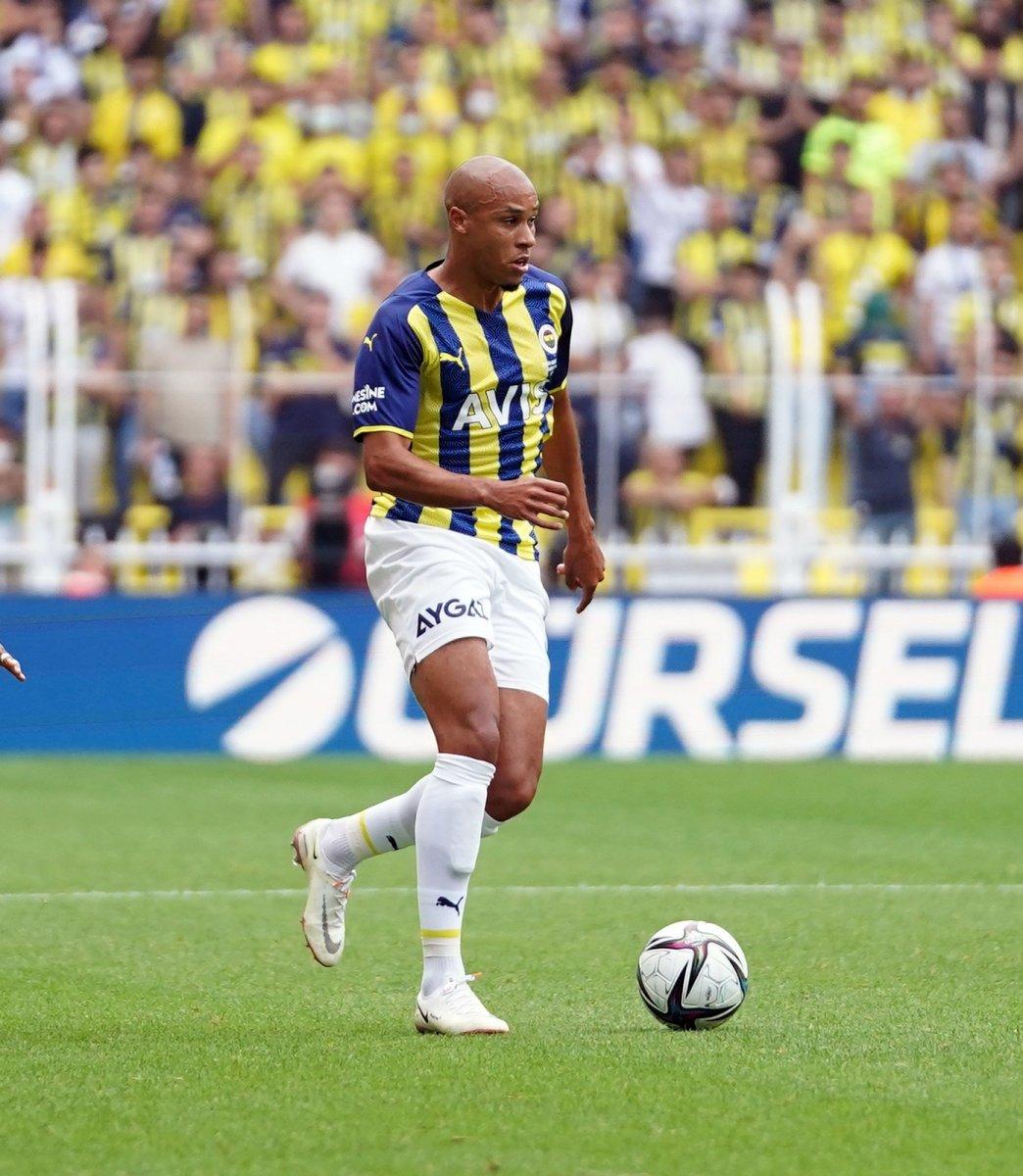 Marcel Tisserand milli takım kampında sakatlandı