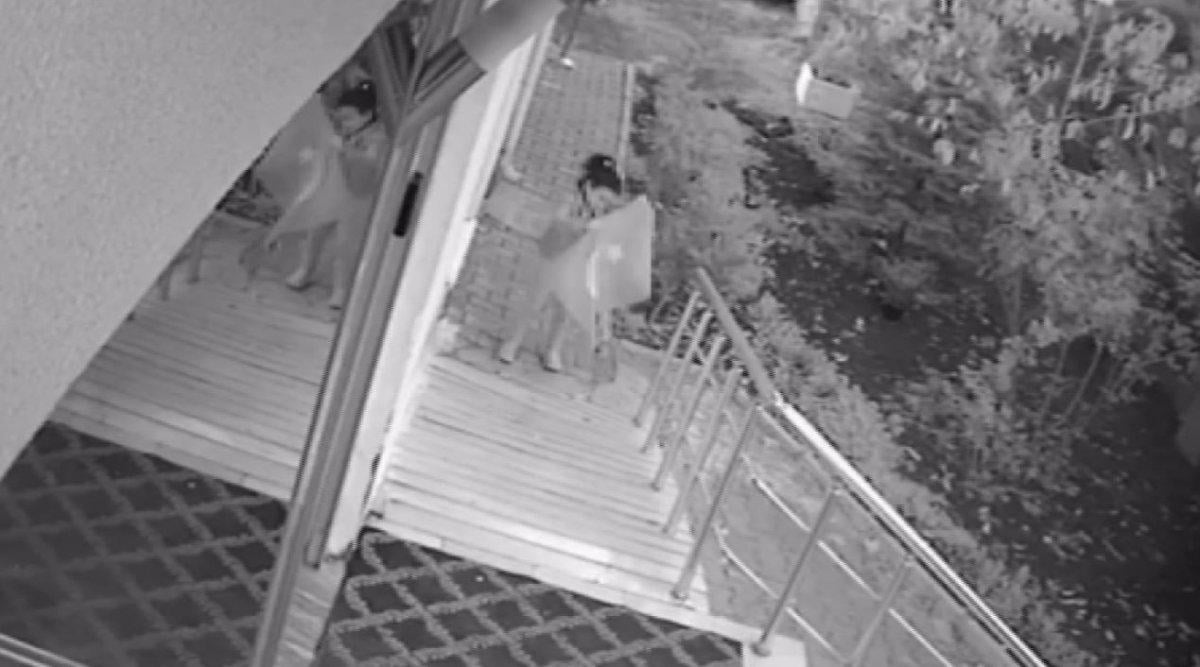 Gaziantep’te küçük kızın Türk bayrağı sevgisi