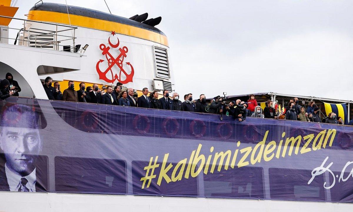 Fenerbahçe, Atatürk'ü Dolmabahçe açıklarında andı