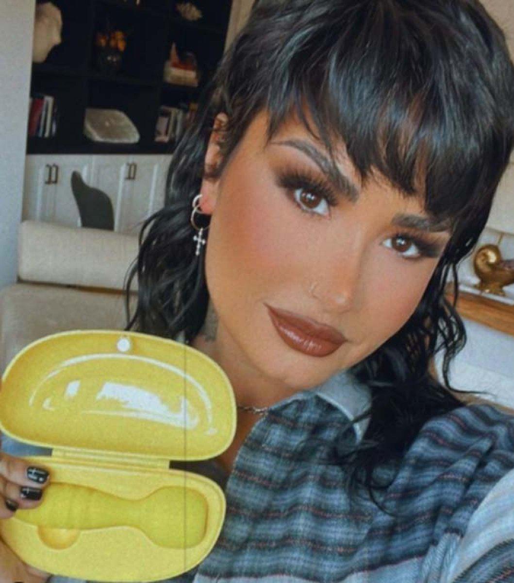 Demi Lovato cinsiyetsiz erotik oyuncak tasarladı! İşte 'Demi'nin Asası'