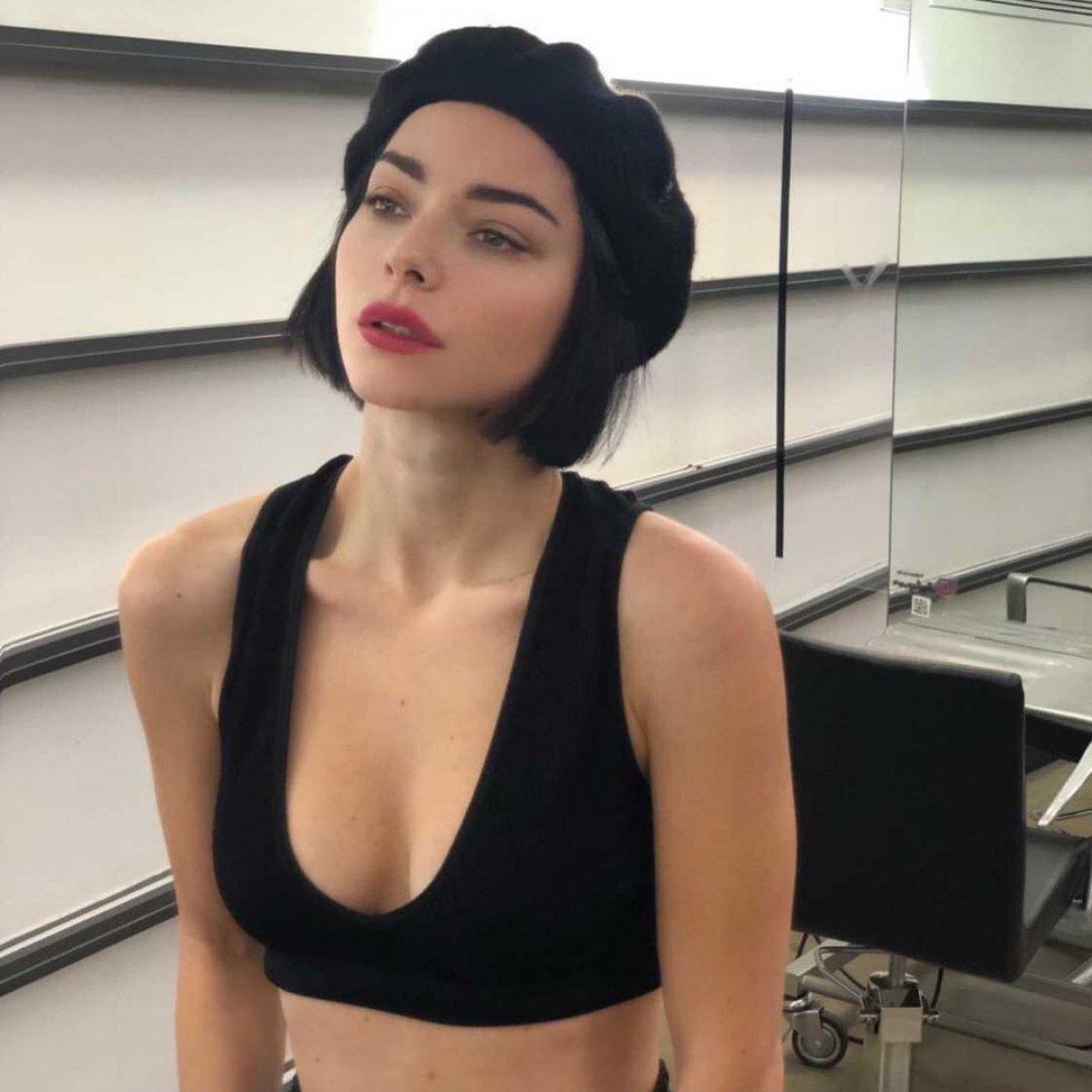 Merve Boluğur imaj yeniledi