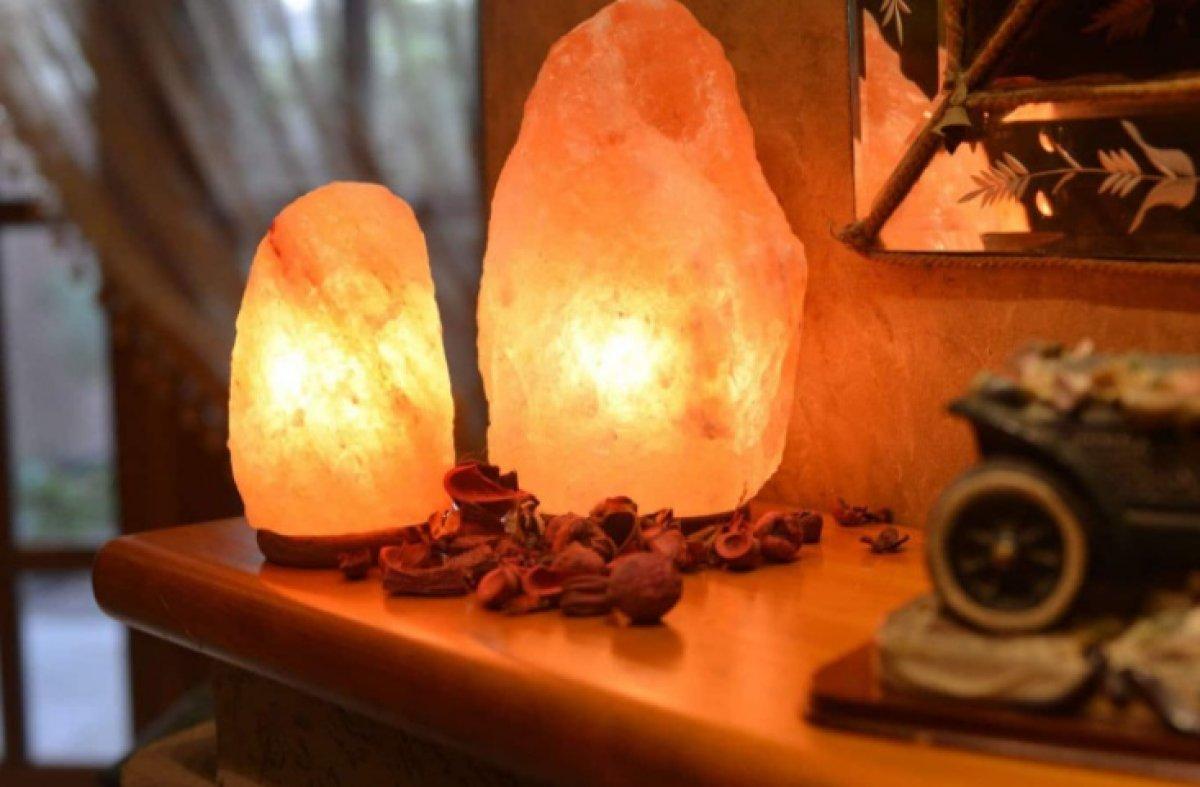 Evdeki rutubeti yok edecek çözümler: Kedi kumu, hardal, kahve...