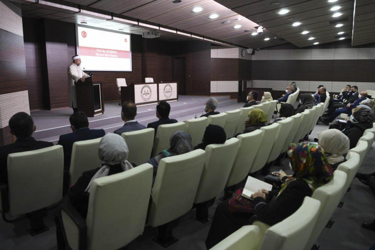 Ali Erbaş: İstikbalimiz çocuklarımızı iyi yetiştirmemizde