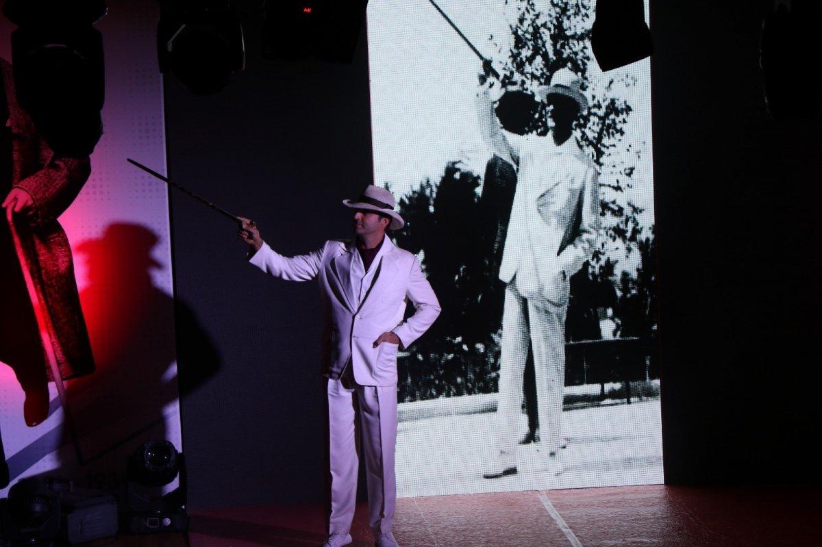 Karabük'te Atatürk'ün özel gün kıyafetlerinden defile yapıldı