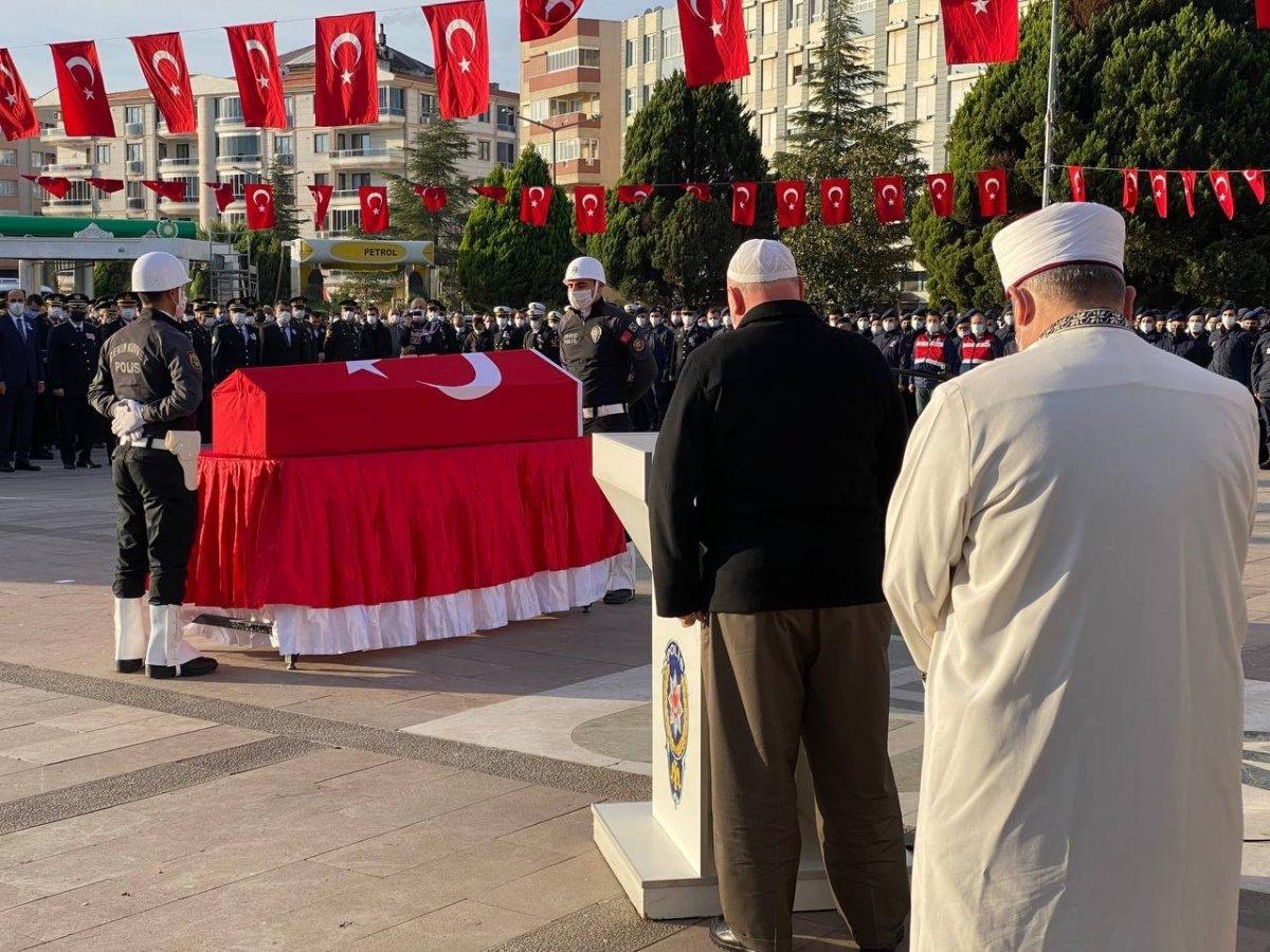 Balıkesir'de polis memuru son yolculuğuna uğurlandı