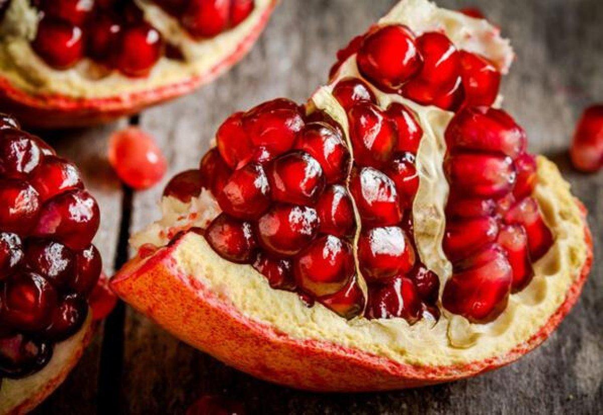 Çöpe atan bin pişman: Nar kabuğunun 7 süper faydası