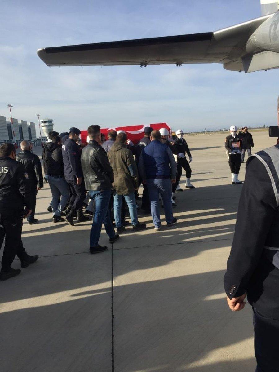 Balıkesir'de polis memuru son yolculuğuna uğurlandı