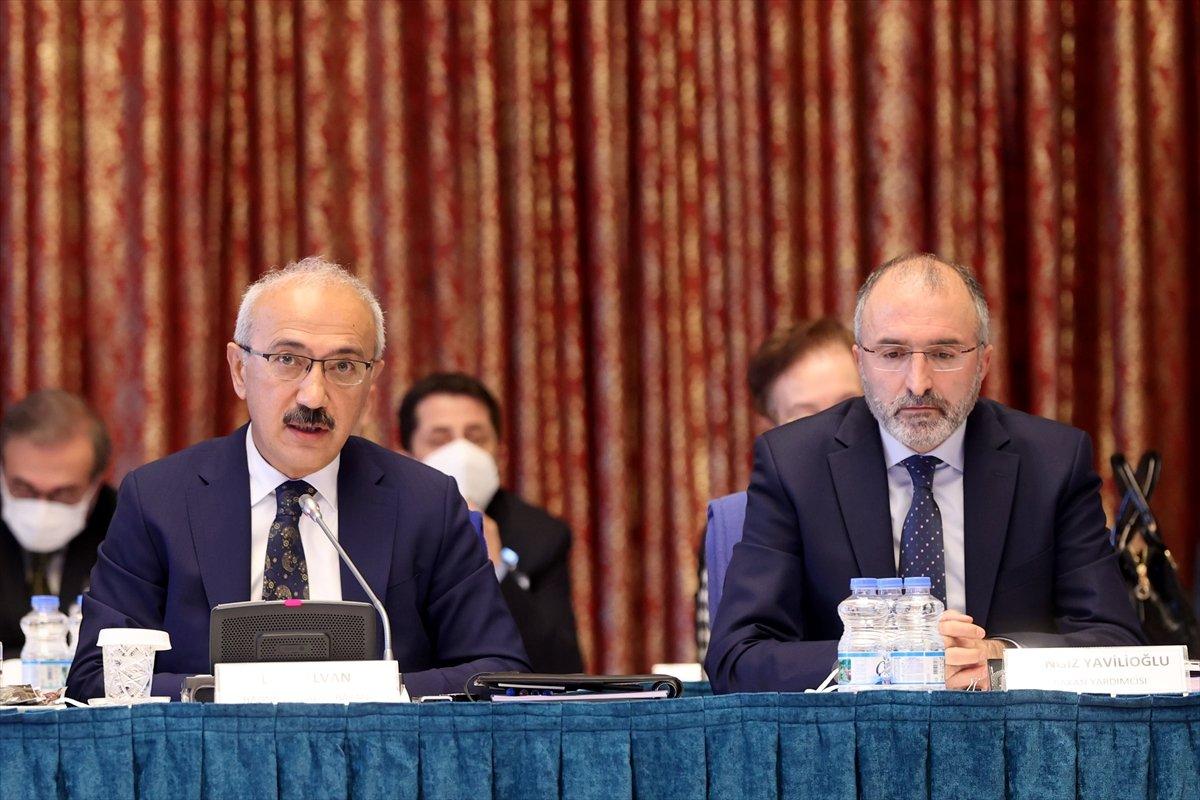 Lütfi Elvan'dan hazine destekli kredi kullanan esnafa müjde