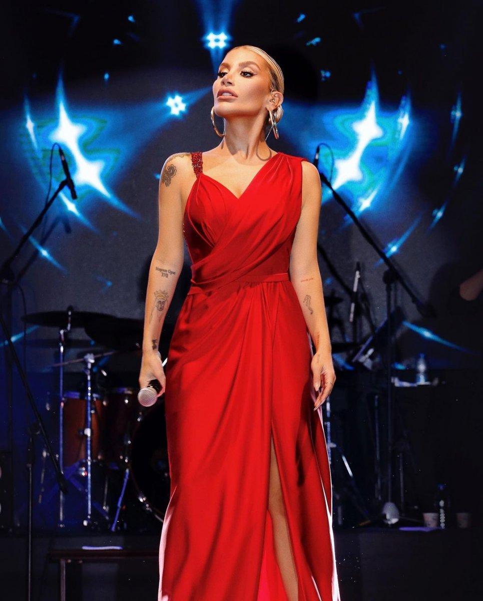 İrem Derici, kendisini beğenmeyen takipçilere seslendi